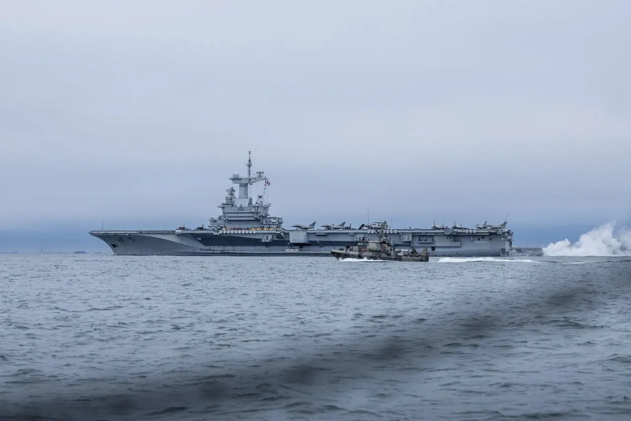 Російський дрон намагався атакувати французький авіаносець біля берегів Швеції