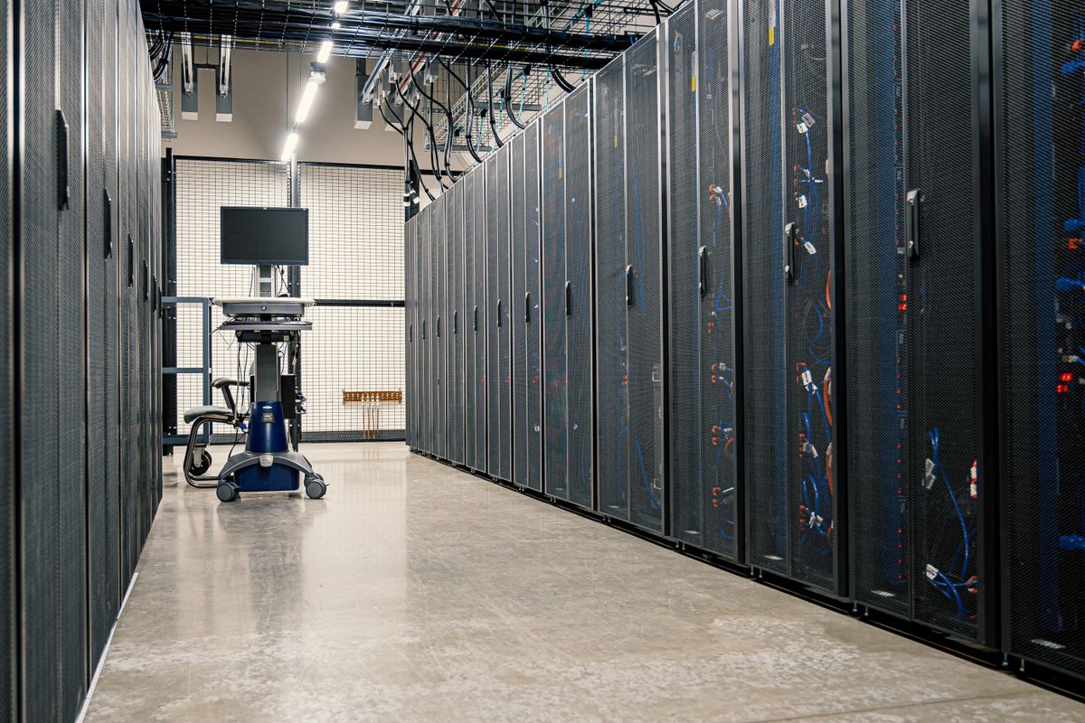 Дата-центр GigaCenter у Києві зупинив роботу на невизначений термін після удару РФ